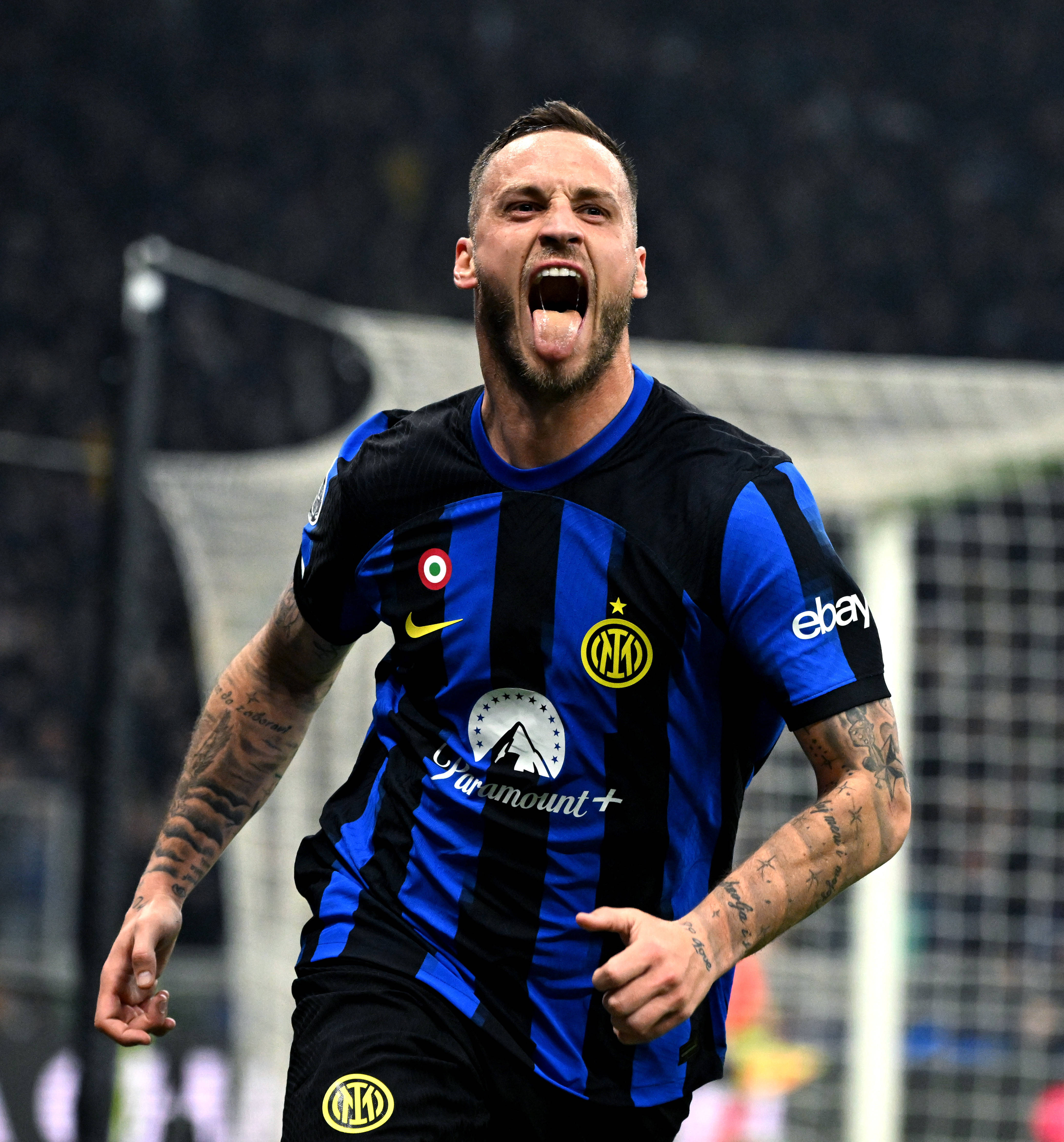 意媒：此前因流感缺阵的博尼尚未恢复训练，不确定能否踢意杯（意媒：博尼流感后尚未复训，能否出战意杯存疑）