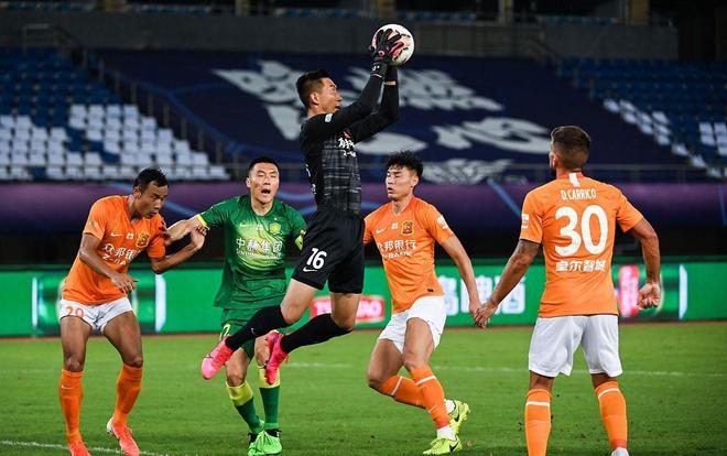 梅西的魅力！桀骜不驯如伊布，都要离开国米到巴萨跟梅西当队友！（梅西魅力难挡：伊布也弃国米赴巴萨，与他并肩作战）