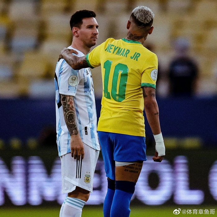 他今天的表现无可挑剔（他今天的表现堪称完美）