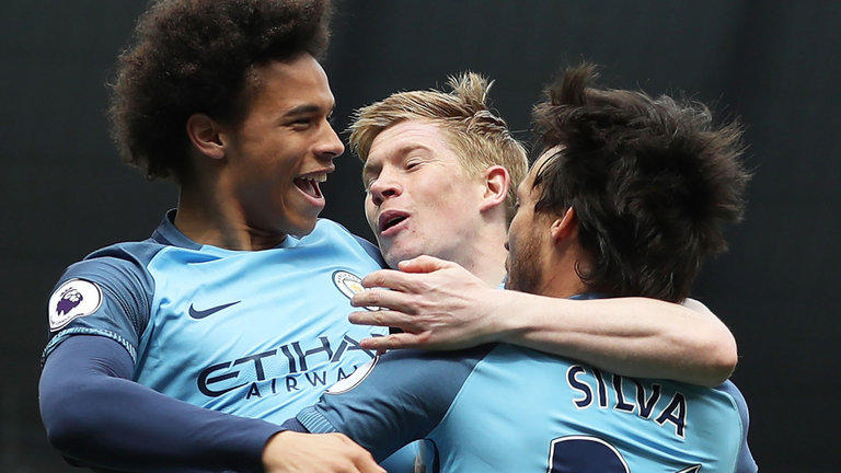 曼联迎战狼队，我真担心被惹毛的阿莫林，会帮利物浦解套！（曼联战狼队：就怕阿莫林发飙，替利物浦解困）