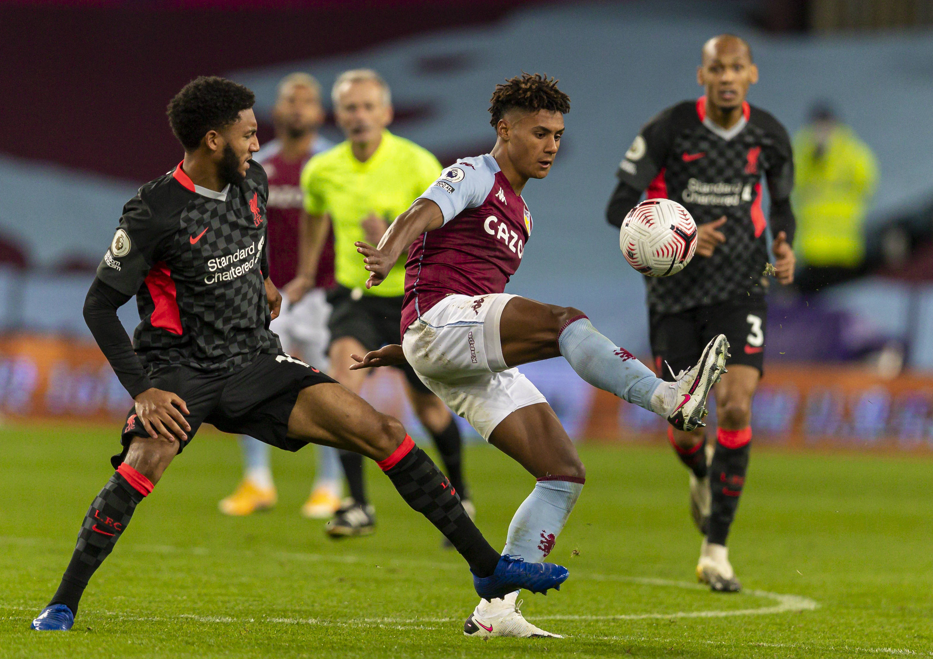 丘库埃泽：与梅西交手是任何球员的梦想 皇萨都是最佳俱乐部之一（丘库埃泽：能与梅西对阵是每位球员的梦想，皇马与巴萨皆属世界顶级豪门）