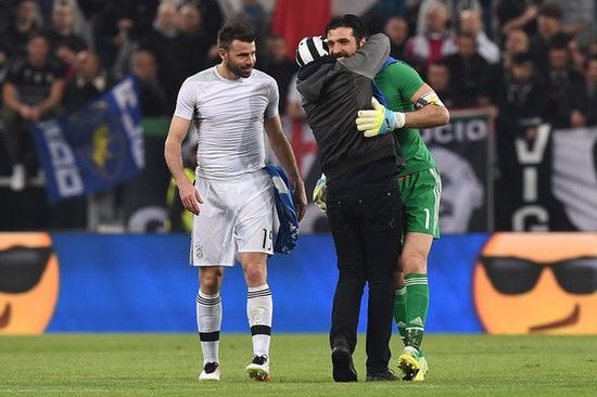 记者：利物浦目前没计划今夏第二次报价伊萨克（记者：利物浦暂无今夏再次报价伊萨克的计划）