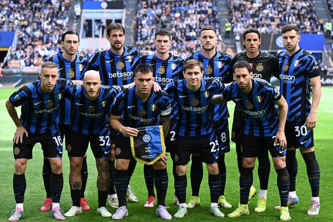 扬科维奇：我和邵佳一很早就认识，他兼具中欧足球特质