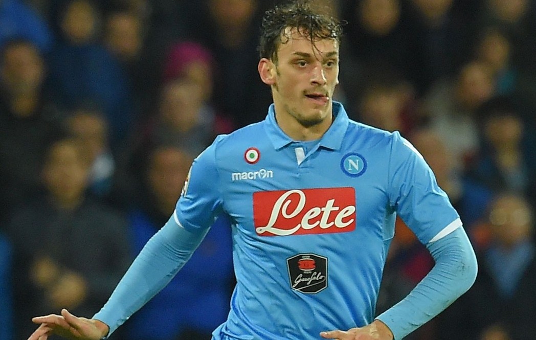 罗马诺：十多家俱乐部对梅努感兴趣；阿莫林不想看到阵容短缺（罗马诺：十余家俱乐部有意梅努；阿莫林不愿出现阵容短缺）