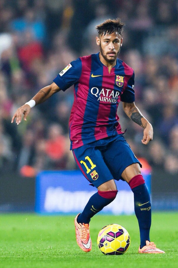 雷斯：我特别喜欢MSN时期的巴萨；最大梦想是赢欧冠或世界杯（雷斯：最爱MSN时代的巴萨，最大愿望是夺得欧冠或世界杯）