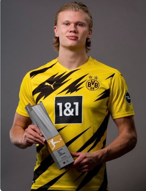 战火中创奇迹！巴勒斯坦力压两大洲冠军头名出线，国足安逸何日醒（烽火中逆袭！巴勒斯坦压过两洲冠军头名晋级，国足安逸几时醒）