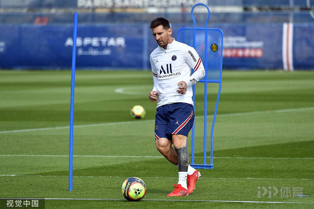 鲍曼：“点球杀手”是怎么炼成的 对500场里程碑感到惊讶（鲍曼解密“点球杀手”养成记：对职业生涯500场里程碑直呼意外）